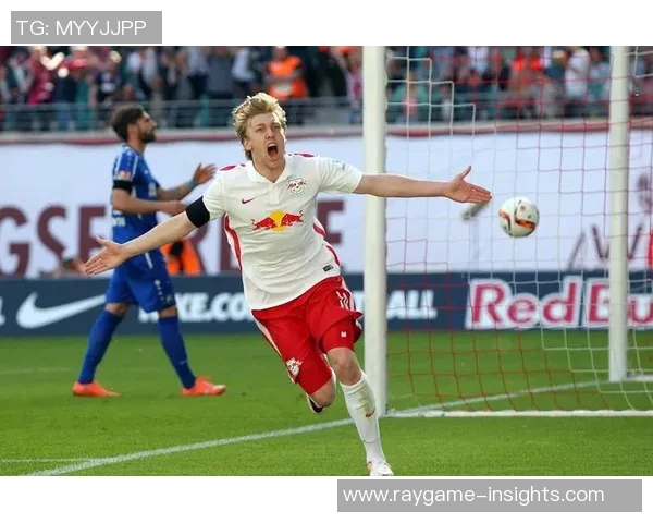 西甲激战曼联与莱比锡互交白卷门将神扑成比赛焦点分析