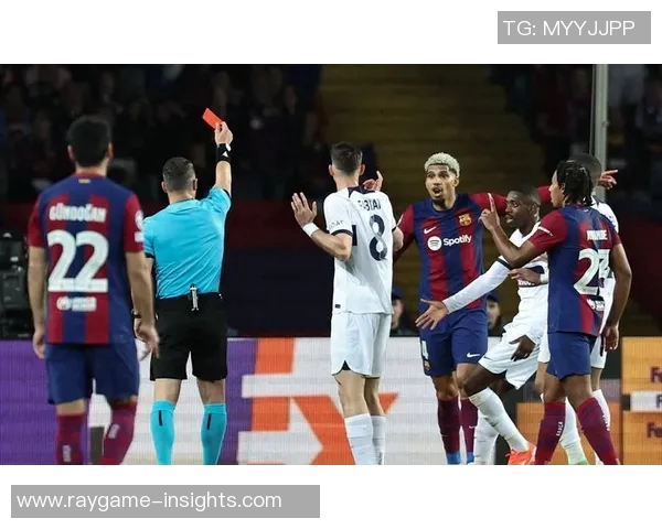 足总杯惊现神扑本菲卡逆转巴萨引发争议判罚全场沸腾