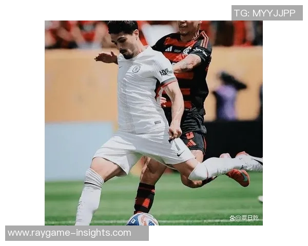 切尔西友谊赛大胜曼联红牌争议引发全场热议 切尔西友谊赛大胜曼联红牌争议引发全场热议