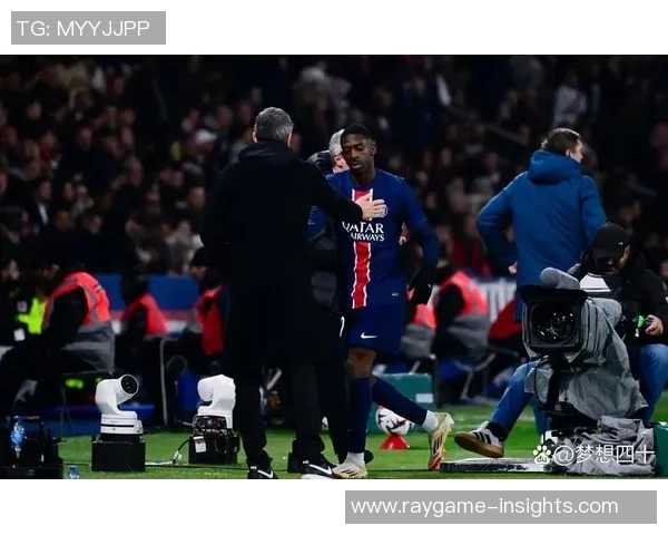 英超激战巴黎圣日耳曼上演惊天逆转以4比3战胜马竞全场沸腾